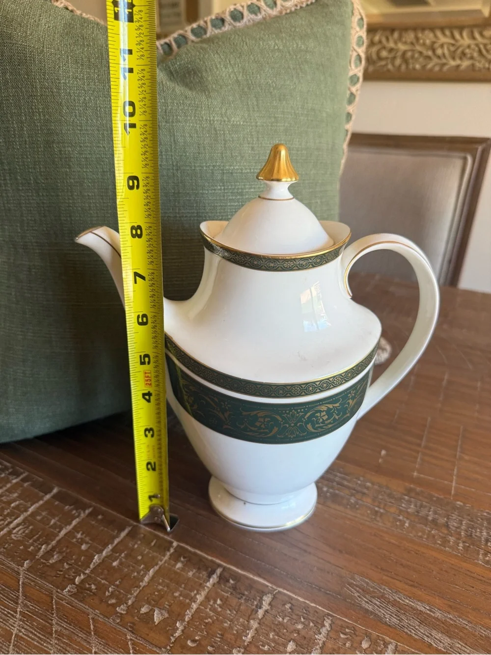 Royal Doulton stunning vintage